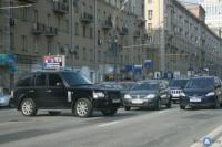 Никита Михалков ездит на машине с мигалкой