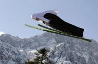 Партиарх Кирилл осматривает лыжную трассу в Сочи…