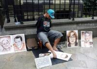 Уличный художник из города Медельин, Колумбия