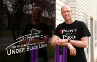 Мистические люминесцентные пейзажи на обнаженных телах (Серия фотографий)