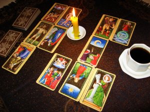 [Погадаем?] Ослабление рубля в 2016 году продолжится и его среднегодовой курс составит 69,4 за доллар, в 2017 году можно ждать укрепления в среднем до 65,7 рубля за доллар