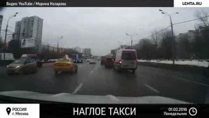 Столичные водители наказали подрезавшего скорую таксиста