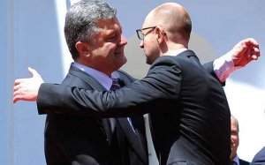 [Пятничное] Яценюк высказался о Порошенко в «Твиттере» в стиле Кличко