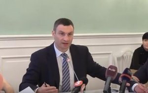 Новый перл Кличко: "киевляне просыпались без разрешений"