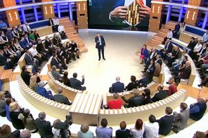 Одни и те же эксперты одновременно выступали в прямых эфирах Первого и НТВ