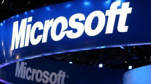 Корпорация Microsoft принесла извинения за своего матерящегося бота (Представители компании заявили, что не хотели никого обидеть)