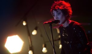 Союз биатлонистов посоветовал обругавшей сборную Земфире не лезть в чужое дело (Спортивные эксперты никогда не комментируют концерты, заметил президент организации)