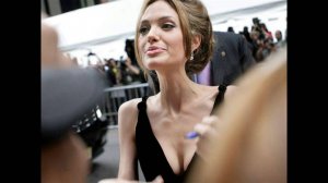 Анджелина Джоли госпитализирована в критическом состоянии