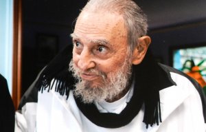 Революционер-долгожитель Фидель Кастро отмечает 90-летие