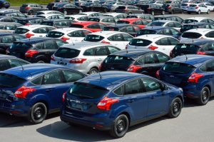 Российский авторынок в августе усилил падение до 18%