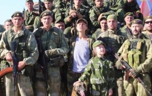 Российская певица Юлия Чичерина опубликовала новый клип на песню «На передовой», который был снят вместе со спецназом Донецкой народной республики