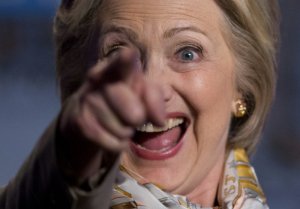 Превосходство или национализм: Клинтон написала статью об американской исключительности