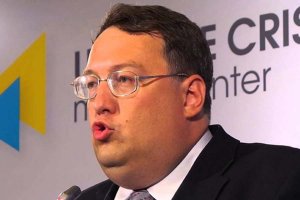 Грэм Филлипс «по-быстрому» послал создателя сайта «Миротворец»