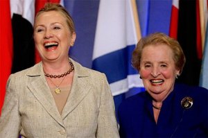 Мадлен Олбрайт: В проблемах США виновна "страшная Россия"