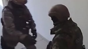 В соцсетях высмеяли операцию украинской полиции в стиле румынского спецназа