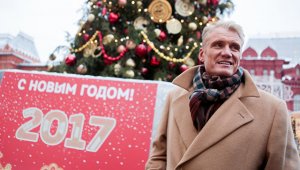 «Я, конечно, в политике не эксперт, но ваш президент Владимир Путин собран, спокоен, он зрелый политик и у него всегда есть план. Он говорит, как будто непрерывно участвует в реалити-шоу» - Лундгрен