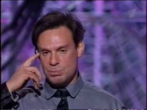 Ефим Шифрин призвал «заткнуться» всех «глумящихся» над жертвами крушения Ту-154 (Актер обратился к «нашим дорогим соседям по карте» )