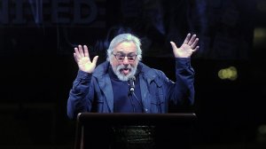 [Трагифарс] Акция протеста против Трампа с участием киноактеров - «завершающий постановочный акт голливудской политики» в фальшивой «глянцевой информационной упаковке»