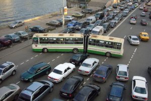 Москва по пробкам занимает первое место в Европе и второе — в мире