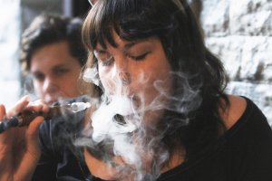 Вейперы = Курильщики