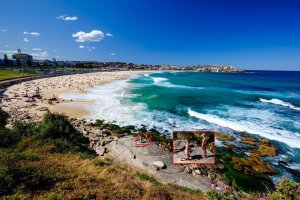 Турист случайно снял фотографии предложения руки и сердца. Пользователи Facebook нашли молодоженов за сутки