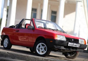 За канадский ВАЗ-2108 без крыши попросили миллион рублей