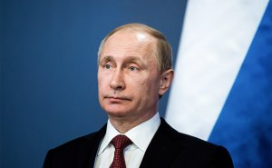 Инициативная группа выдвинула Путина в президенты