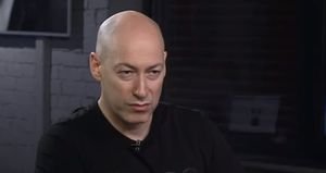 ГОРДОН РАССКАЗАЛ, КАК ПО ВИНЕ ФСБ ПРОСПОРИЛ ДРУГУ 500 ДОЛЛАРОВ