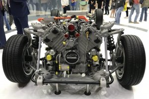 Мировая премьера российских автомобилей класса "люкс” AURUS SENAT и AURUS SENAT Limousine