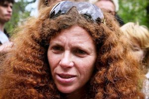 Наградил же Бог Латынину писательским талантом...