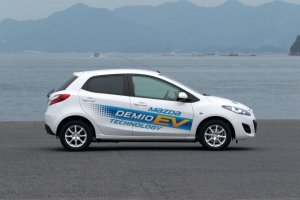 Первый из серийных электромобилей от MAZDA будет представлен на Токийском автосалоне