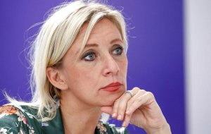 Почему дочь Марии Захаровой - гражданка США?