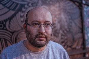 «Пикетмэн» Ильи Азара для сбора «пожертвований» - такая финансовая пирамида не снилась даже Навальному