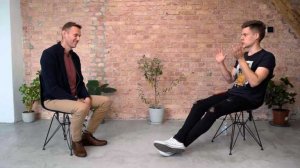 Навальный даже из-за границы страдает фигней: блогер накручивает просмотры в видеоролике «вДудь»