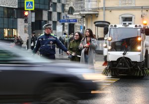ГИБДД разъяснила, за какие нарушения не должны штрафовать на переходе