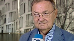 Михаил Иванович Крутихин — экономический аналитик, специалист по нефтегазовому рынку, переводчик, журналист, историк и востоковед (иранист, арабист), экс