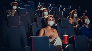 Система QR-кодов Беглова столкнула народ и бизнес