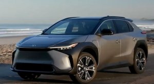Компания Toyota отзывает две тысячи электромобиле bZ4k.
