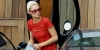 Paris Hilton покупает экологичную машину.