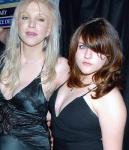 Семья Кобейнов - мать Кортни и дочь Френсис Бин.