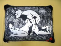 Мягкая и приятная.